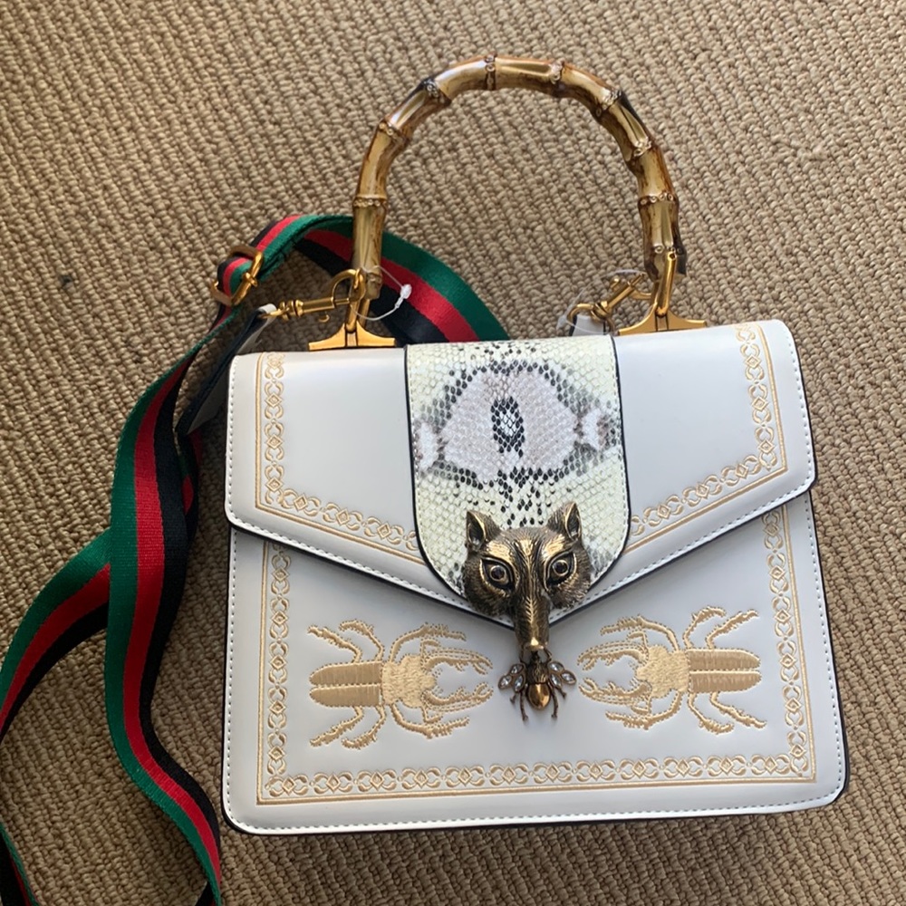 BRAND NEW!! Fox face and wood handle purse